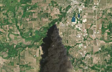 PlanetScope • Incêndio químico, Rockton, IL, EUA • 14 de junho de 2016